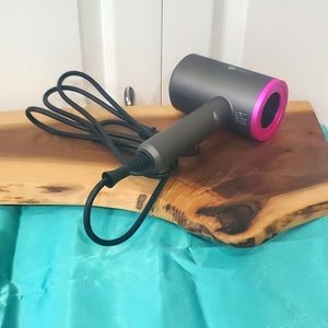 Hair dryer